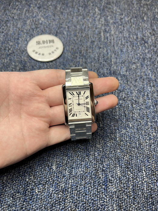 卡地亚Tank AF坦克系列 大号 男士机械腕表
【表壳】表盘尺寸：大号40.85mm*31mm 商品图8