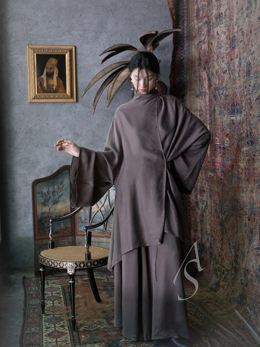 Ruohan 25AW 灰色铜氨丝斜襟纽扣上衣 商品图0