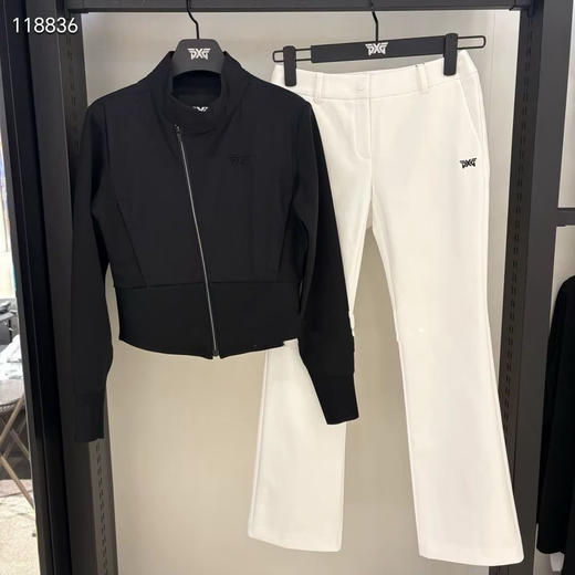 韩单 PXG秋冬新款休闲保暖夹棉外套，清薄保暖，质感蓬松且不臃肿不压身，手感柔软，简洁大方，上身版型好到爆，真心推荐
码数：S-M-L
颜色:黑色，白色
3-5天发货 商品图3