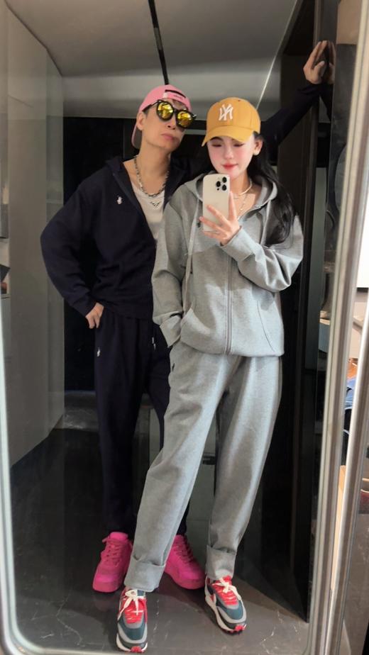 拉家 拉链开衫卫衣外套(蕾姐波哥都是M码,上衣裤子都是) 商品图1