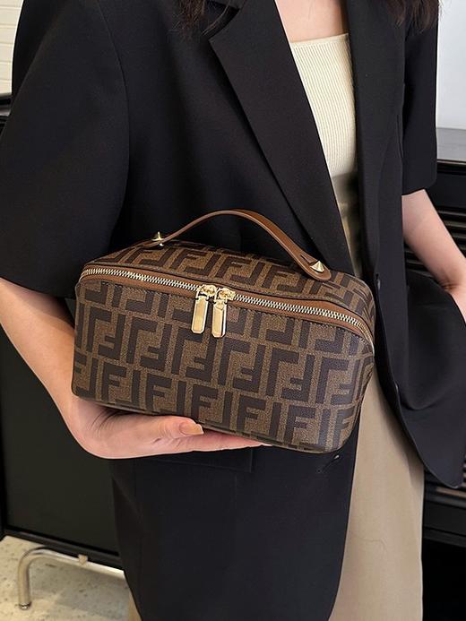 新款手提化妆包女大容量便携式旅行护肤品洗漱收纳包化妆刷 商品图4