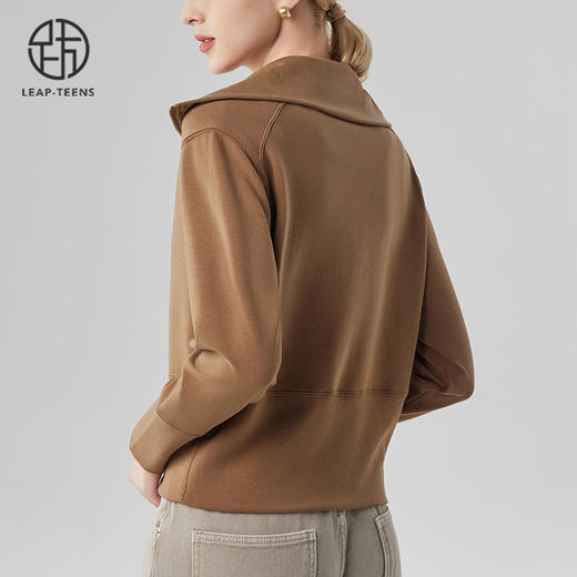 跃牌【砂洗空气层系列】女砂洗全拉链翻领外套W11G2 商品图8