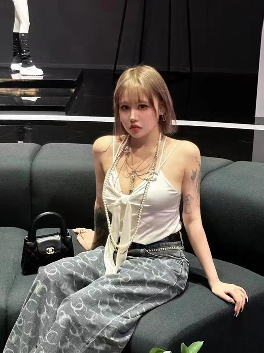 香奈儿双c珍珠晶饰设计皮穿项链 女款 黑（ZS*XK） 商品图3