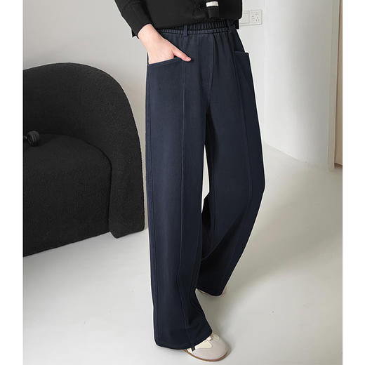 【秋季必备，时髦百搭】秋冬新款做旧三色粗纹棉直筒牛仔裤女慵懒风烟管裤时尚松紧腰牛仔裤 商品图0