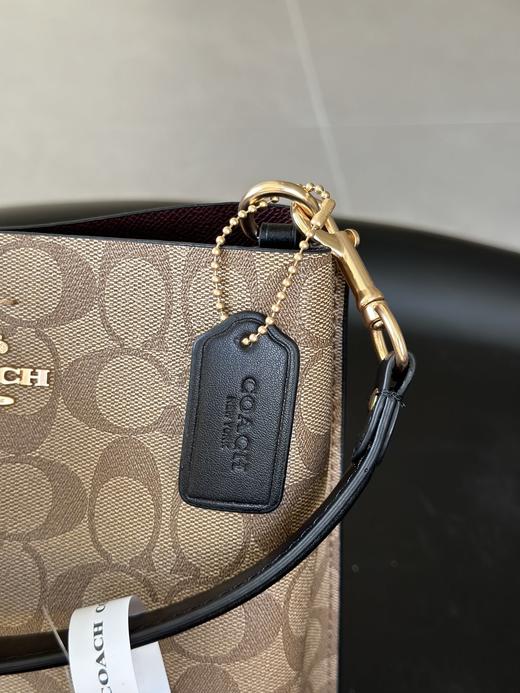 蔻家爆款mollie22水桶包 商品图11