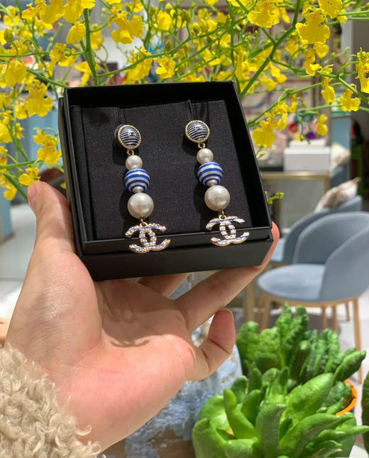 Chanel  海军蓝 条纹 珍珠 双clogo 耳环 商品图1