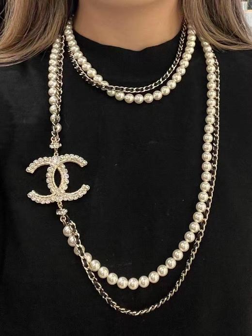 香奈儿双c珍珠晶饰设计皮穿项链 女款 黑（ZS*XK） 商品图1