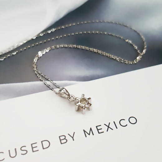 【天然正品】PT900铂金简约时尚款0.19克拉钻石吊坠项链300825NJ10 现售价：2980 商品图5