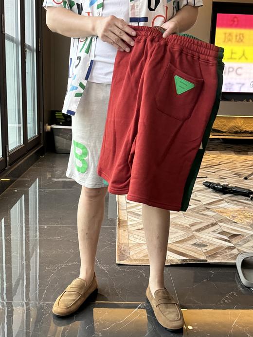 B.V字母休闲宽松短裤(波哥穿XL,蕾姐XL宽松) 商品图3