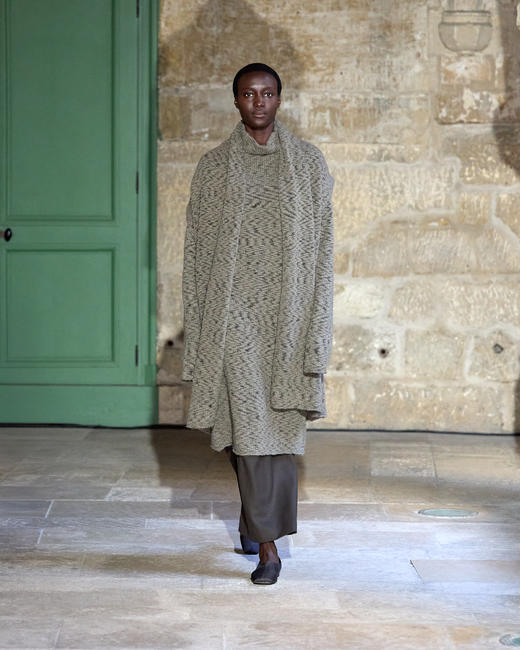 Ruohan 25AW 卡其绿羊毛针织堆领马甲 商品图5