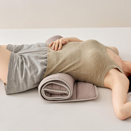 【多功能旅行盖毯】旅行枕头良品多功能旅行盖毯腰靠小号旅行毛巾旅行午休枕 商品图4