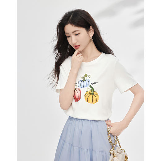 【专属特价】熙世界时尚创意南瓜印花T恤女短袖夏季百搭休闲减龄圆领正肩上衣 商品图4
