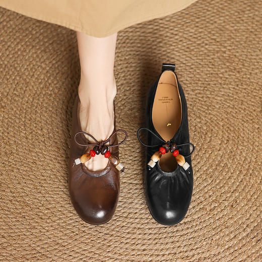 【预售5天】羊皮版~减龄珠串系带时尚百搭，复古调性优雅内增高单鞋HCYYHD&6348 商品图2