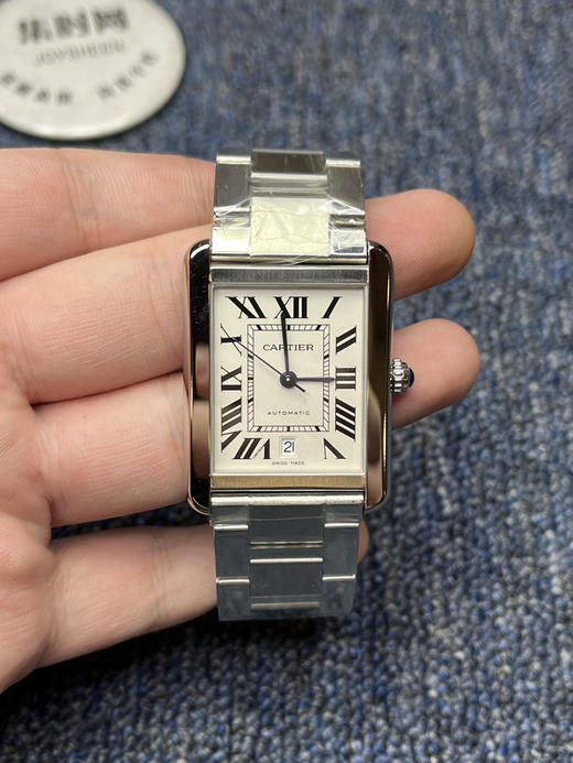 卡地亚Tank AF坦克系列 大号 男士机械腕表
【表壳】表盘尺寸：大号40.85mm*31mm 商品图1