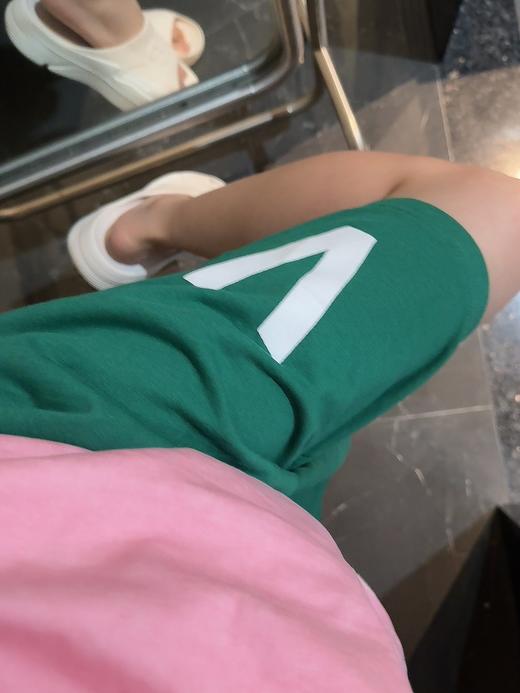 B.V字母休闲宽松短裤(波哥穿XL,蕾姐XL宽松) 商品图2