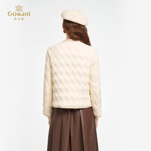 乔万尼2025新品轻盈奶油色小香风90白鸭绒羽绒服ED1T923 商品图4