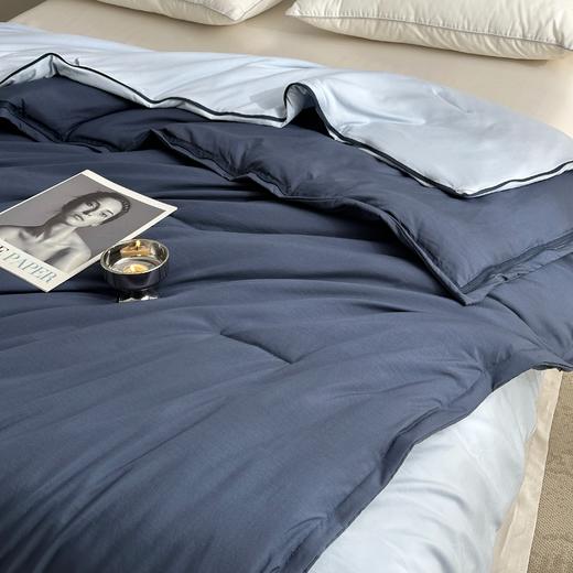 【优选家纺 | 双层水洗四季被】儿童级A类面料标准，细腻亲肤，蓬松柔软，透湿透气，无需被套，全新裸肤体验。双层设置轻松换洗，抗菌防螨，耐用好洗，方便维护~ 商品图14