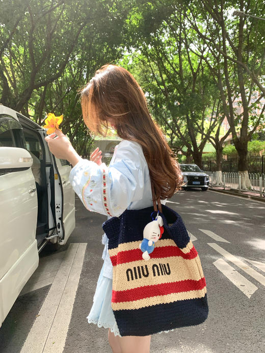 <曾小咸推荐>现货秒杀！微信超特价！蓝色刺绣长袖衬衫 日常169.99 立减80 秒杀89.99！蓝色半裙 日常109.99 立减50 秒杀59.99！ 商品图10