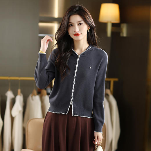 CC 101-9501连帽卫衣针织开衫时尚休闲慵懒拼色毛衣 商品图3