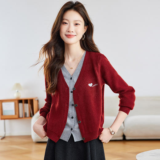 CC设计感拼色假两件毛衣开衫女2025春秋羊毛针织外套洋气外搭上衣 商品图2