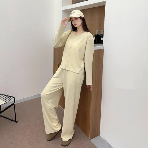 懒人力荐！叠搭单穿一把手糯米羊绒休闲显瘦外穿套装 商品图1