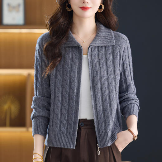 CC翻领针织开衫女拉链衫春秋新款洋气时尚长袖短款外搭宽松毛衣外套 商品图3