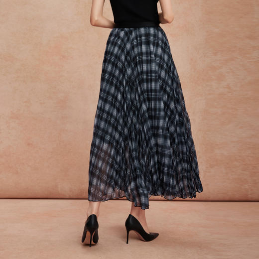 QG501斯尔丽2025秋季新款百搭压褶不规则显瘦遮肉A字设计感格子半身裙 商品图1