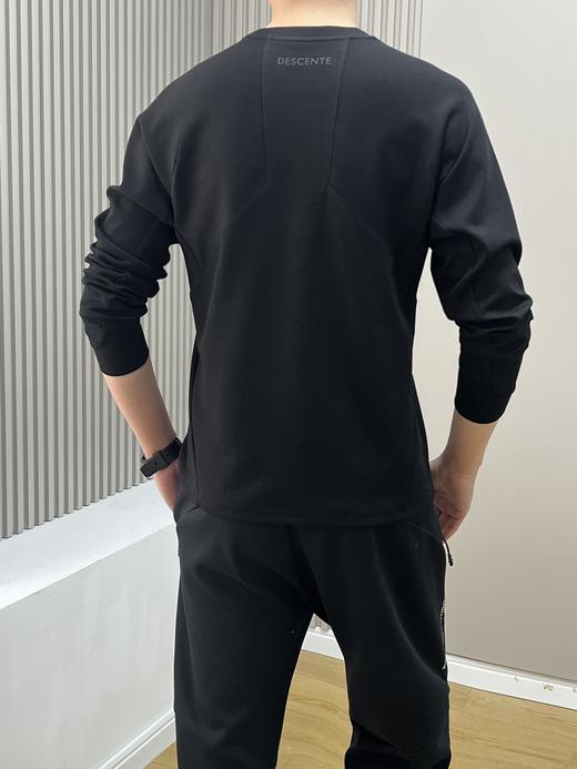 点此购买 迪桑特春秋季男士圆领长袖打底衫 37 330307 商品图3