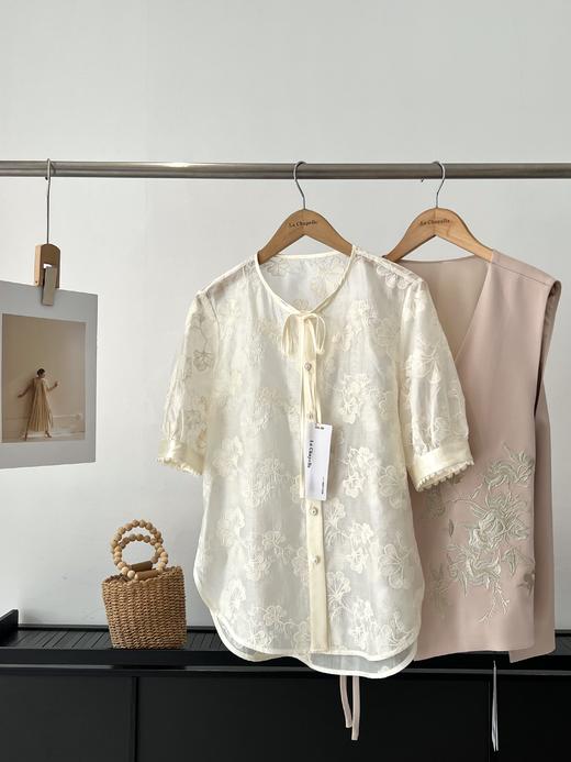 会员福利【天丝+重工刺绣】拉夏贝尔/La Chapelle圆领系带刺绣花朵短袖衬衫2025夏季新款上衣 商品图6