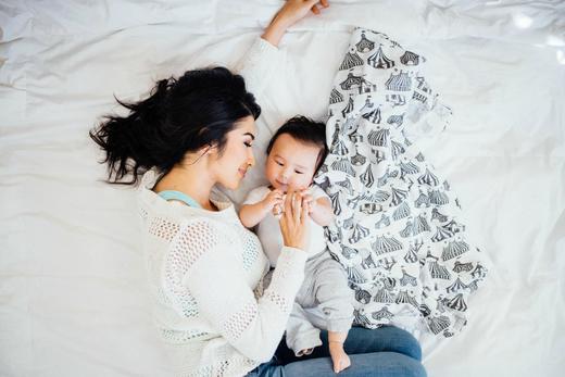 *【独家清仓】Bébé au Lait进口高品质纱棉包巾/拍嗝巾+Boba收纳袋（新生儿礼盒） 商品图3