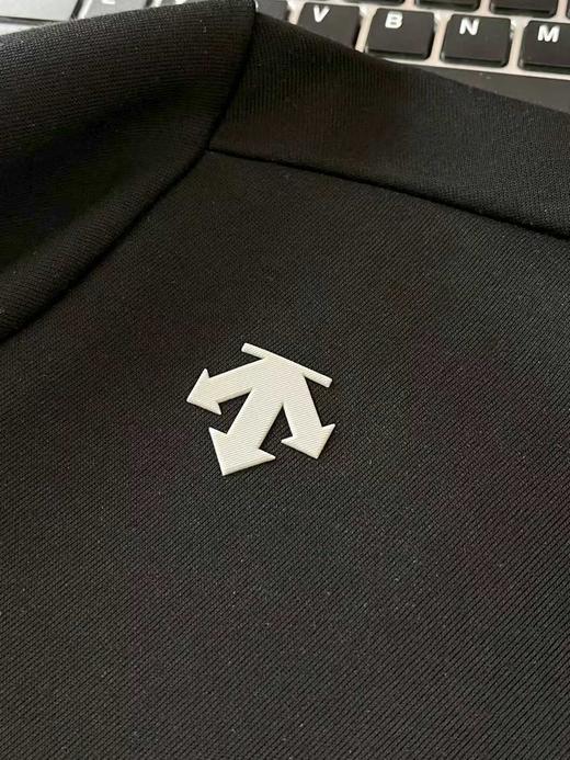 点此购买 迪桑特春秋季男士运动型针织夹克 37 330299 商品图12