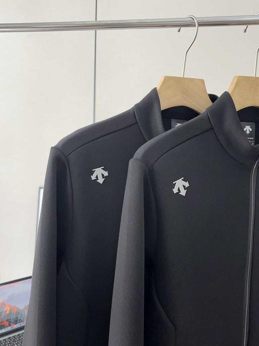 点此购买 迪桑特春秋季男士运动型针织夹克 37 330299 商品图7