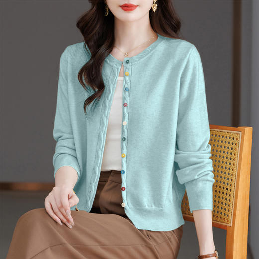 CC高腰针织开衫女短款2025早秋新款小款外搭上衣配裙子毛衣薄外套女 商品图2