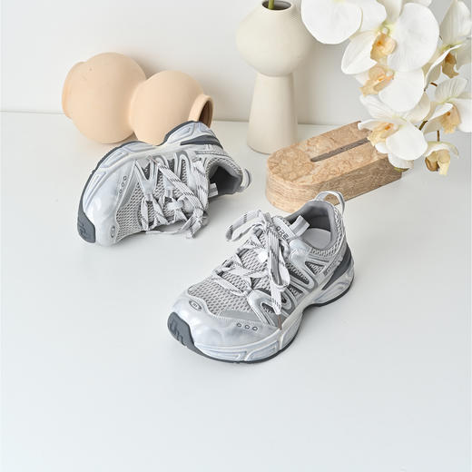 经典鲨2025秋季专柜新款韩版网面透气舒适脏脏鞋跑步休闲老爹鞋女KW219-537101 商品图4