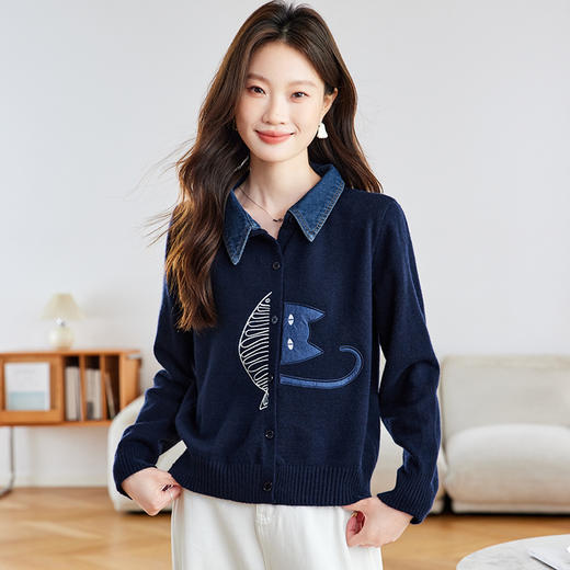 CC牛仔拼接衬衫领针织开衫女春秋2025新款翻领刺绣毛衣外套短款外搭 商品图2