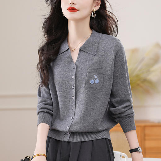 CC女士秋装气质外套短款洋气毛衣开衫2025新款翻领针织上衣外搭洋气 商品图1