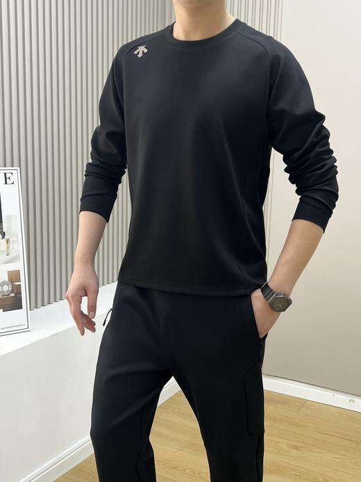 点此购买 迪桑特春秋季男士圆领长袖打底衫 37 330307 商品图2