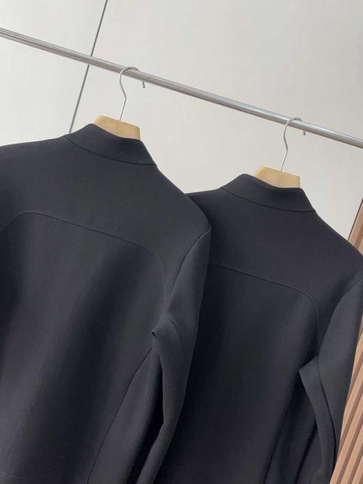 点此购买 迪桑特春秋季男士运动型针织夹克 37 330299 商品图8