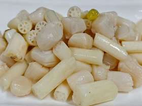 藕带炒鲜贝（藕带400克，鲜贝250克）