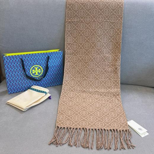 进出柜子男女同款汤家字母流苏双面戴提花羊毛围巾 商品图9