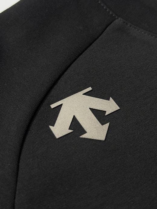 点此购买 迪桑特春秋季男士圆领长袖打底衫 37 330307 商品图12