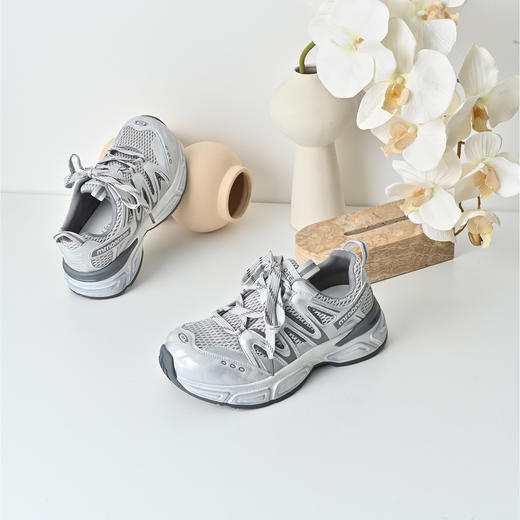 经典鲨2025秋季专柜新款韩版网面透气舒适脏脏鞋跑步休闲老爹鞋女KW219-537101 商品图5