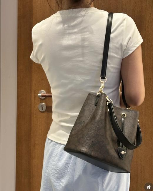 蔻家最新款水桶包 商品图3