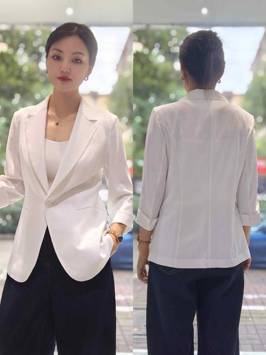 580851春.上新 经典精致小西服 黑/白/卡其三色 商品图7