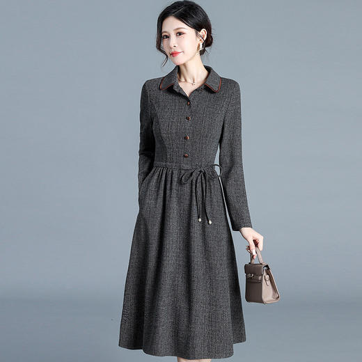 QYM 65096-Y简约时尚连衣裙系带收腰妈妈装百褶A字裙 商品图0