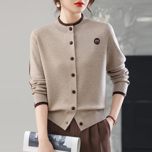 CC女士早秋短款夹克外套2025秋季新款女装休闲百搭针织开衫立领上衣 商品图0