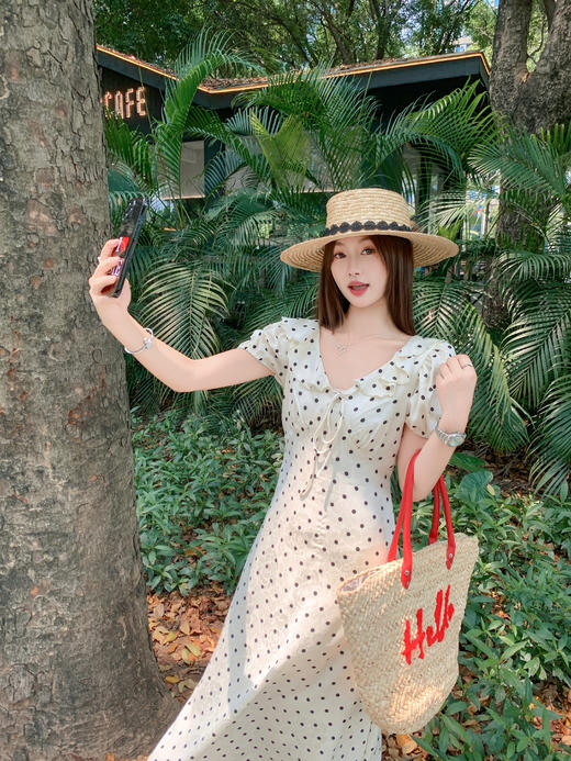 <曾小咸推荐>现货秒杀 ！微信超特价！法式复古收腰波点连衣裙 日常199.99 立减100 秒杀99.99！！ 商品图14