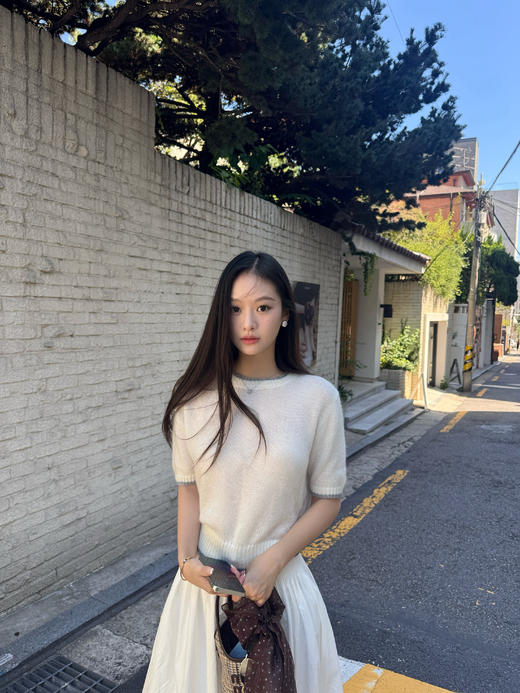 Read Nameless/羊毛马海毛韩系白色毛衣 2025/9/15 商品图0