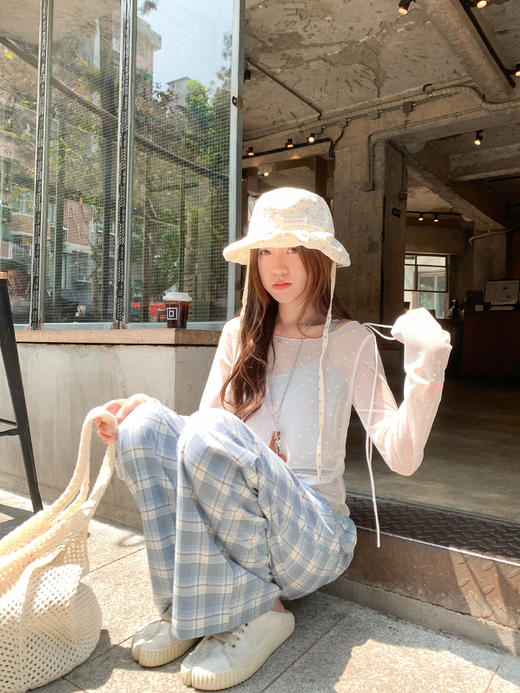 <曾小咸推荐>  韩系蓝色吊带背心白色长袖防晒衫2件套 商品图9