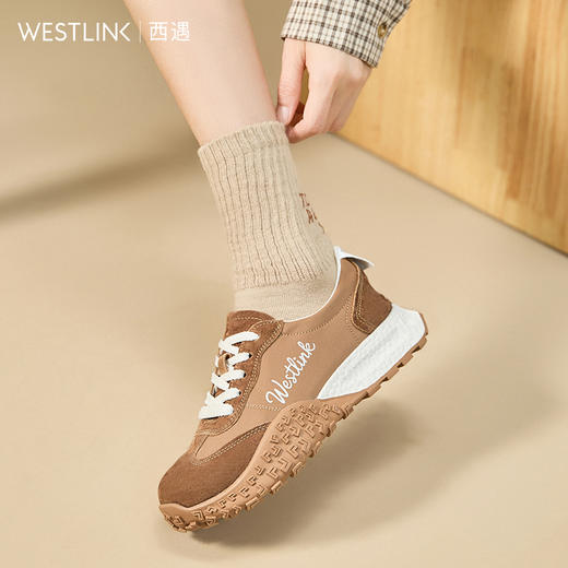 西遇厚底德训鞋女新款秋季复古芭蕾风休闲鞋黑色软底运动鞋子V1857137 商品图2